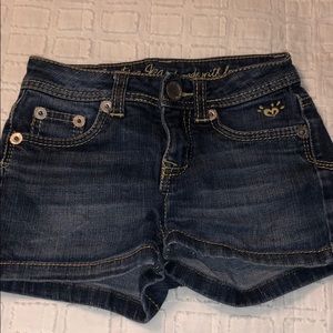 Girls size 8S justice shorts. excellent condition